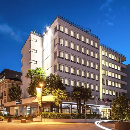 Admiral Hotel